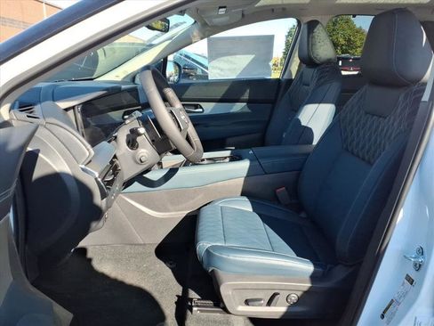 New 2026 Nissan Murano Platinum image 32