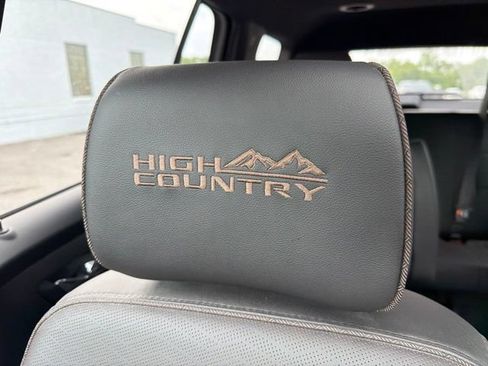 Used 2023 Chevrolet Traverse High Country w/ LPO, Floor Liner Package AWD/4WD image 69