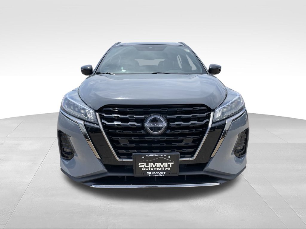 Used 2024 Nissan Kicks SR w/ SR Premium Package FWD image 23