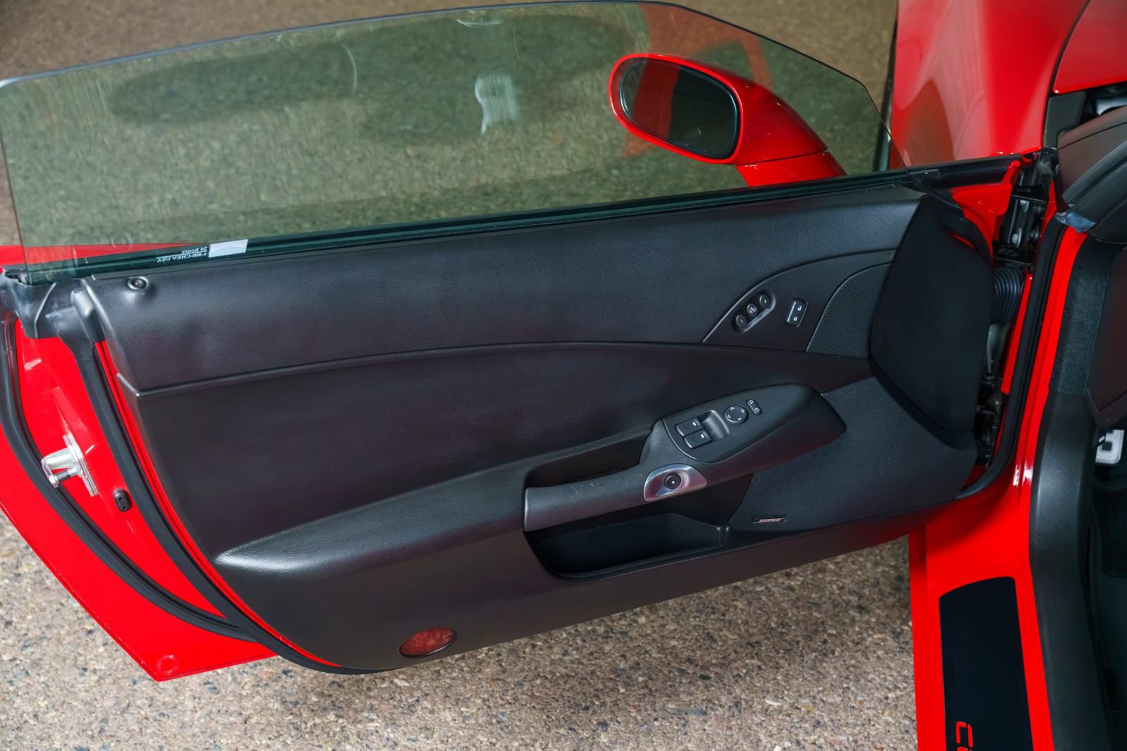 Used 2006 Chevrolet Corvette Z06 w/ Preferred Equipment Group RWD image 68