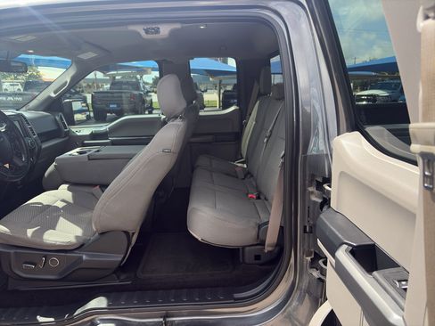 Used 2016 Ford F150 XLT w/ Equipment Group 302A Luxury AWD/4WD image 13