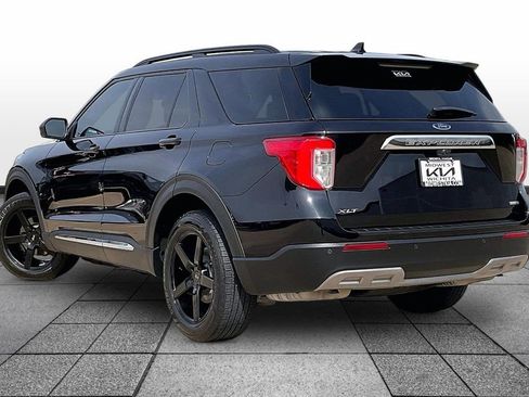 Used 2020 Ford Explorer XLT w/ Equipment Group 202A image 12