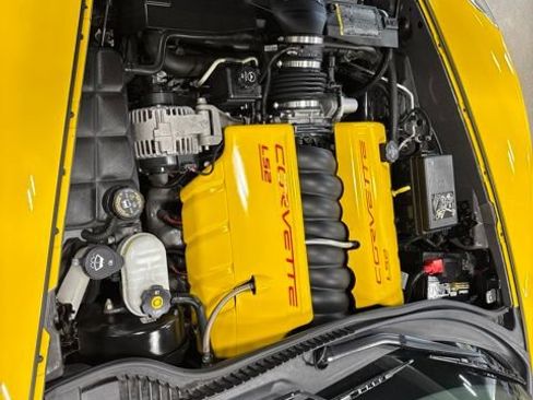 Used 2006 Chevrolet Corvette Convertible w/ Preferred Equipment Group RWD image 15