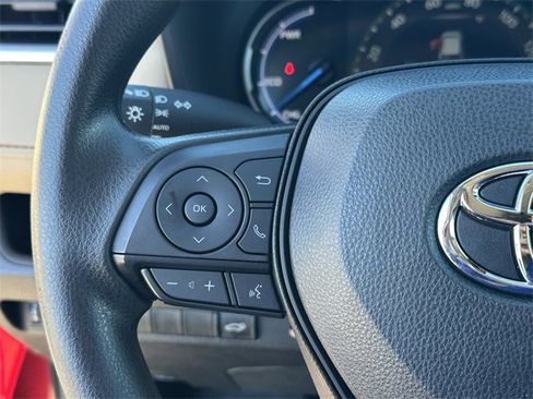 Used 2024 Toyota RAV4 XLE image 13