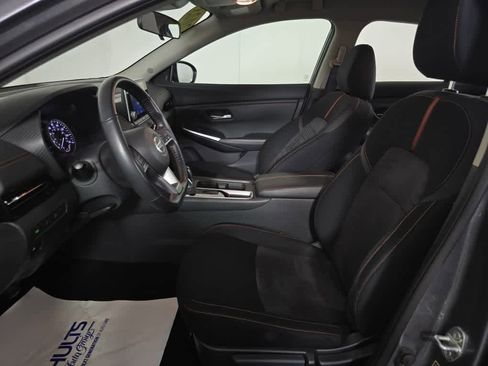 Used 2023 Nissan Sentra SR w/ Trunk Package image 27