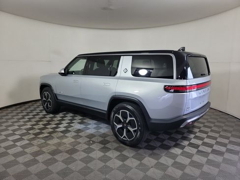 Used 2024 Rivian R1S Adventure AWD/4WD image 3