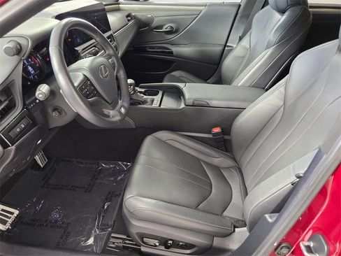 Used 2025 Lexus ES 350 F Sport image 9