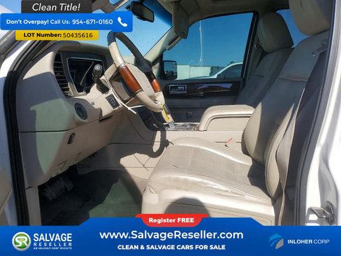Used 2014 Lincoln Navigator 4WD image 9