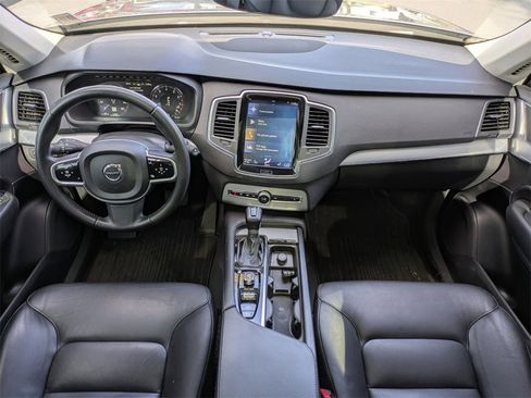 Used 2018 Volvo XC90 T6 Momentum image 19