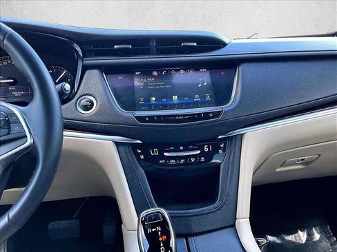 Used 2018 Cadillac XT5 Premium Luxury w/ Advanced Security Package FWD image 8