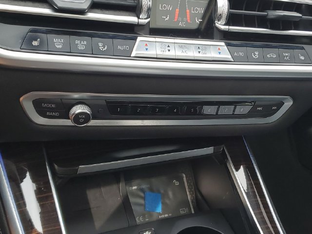 Used 2019 BMW X5 xDrive40i w/ Premium Package 2 AWD/4WD image 29