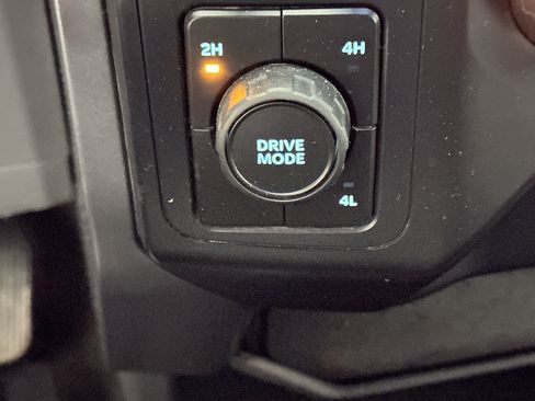 Used 2022 Ford F150 XLT w/ Trailer Tow Package image 37