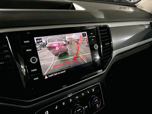 Used 2023 Volkswagen Atlas SEL Premium image 26