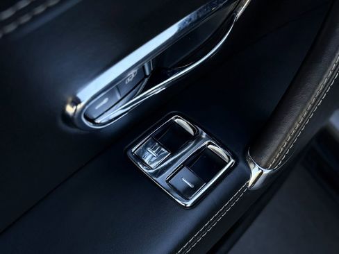 Used 2014 Bentley Flying Spur W12 image 27