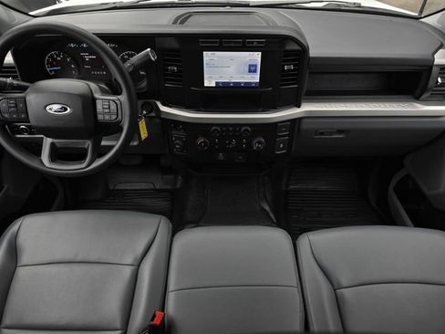 Used 2024 Ford F250 XL w/ XL Chrome Package AWD/4WD image 16