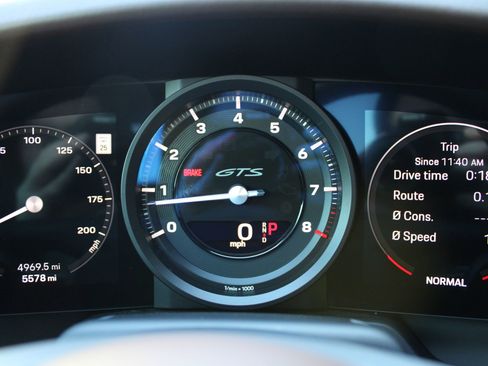 Certified 2022 Porsche 911 Carrera GTS image 17