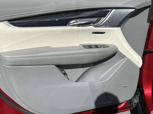 Certified 2023 Cadillac XT6 Premium Luxury image 8