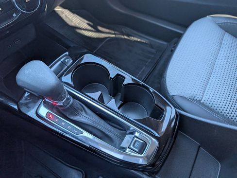 Used 2024 Chevrolet Trax LT w/ Driver Confidence Package image 22