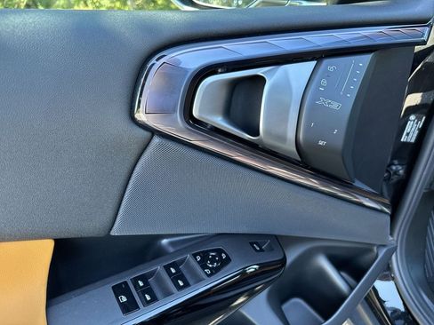 New 2026 BMW X3 xDrive30 w/ Premium Package image 17