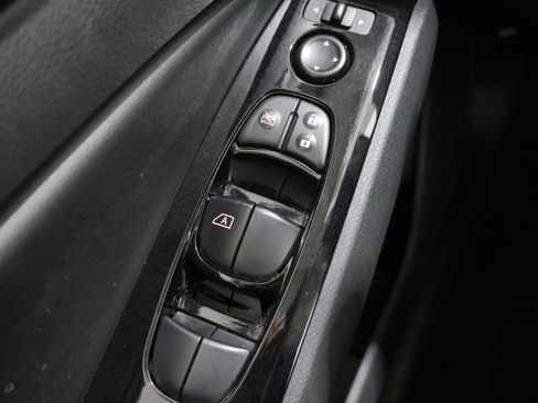 Used 2024 Nissan Altima 2.5 SR FWD image 12