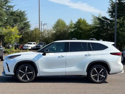 Used 2022 Toyota Highlander XSE