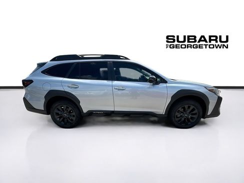 Used 2025 Subaru Outback Onyx Edition AWD/4WD image 9