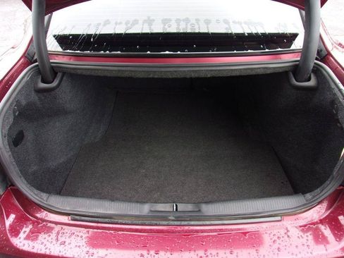 Used 2018 Dodge Charger SXT Plus RWD image 6