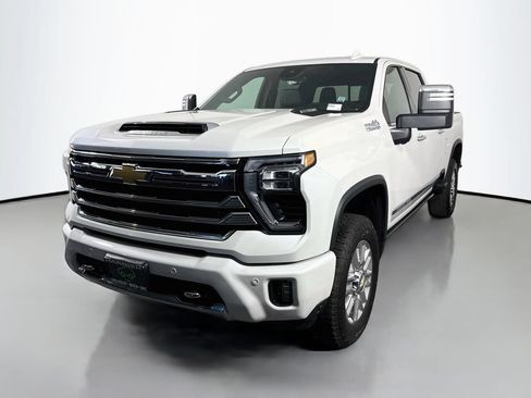 Certified 2025 Chevrolet Silverado 3500 High Country w/ High Country Premium Package AWD/4WD image 3