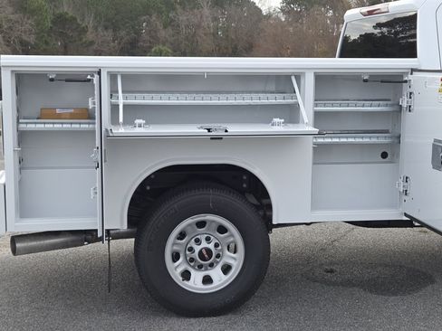 New 2026 GMC Sierra 3500 Pro w/ Convenience Package AWD/4WD image 22