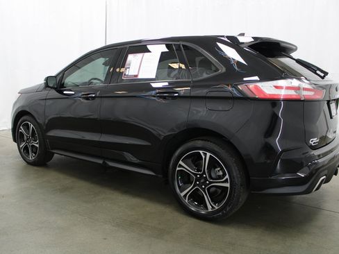 Used 2022 Ford Edge ST w/ Cargo Accessory Package image 7