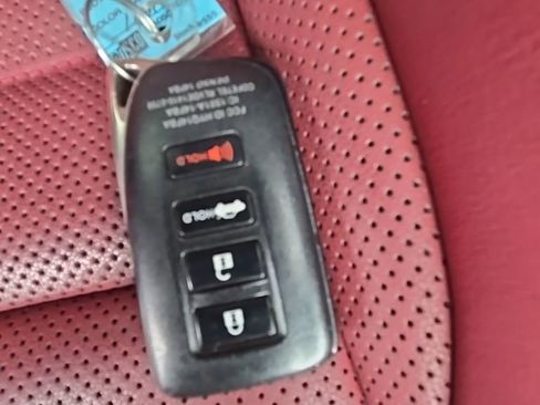 Used 2019 Lexus IS 300 F Sport w/ F Sport Package image 34