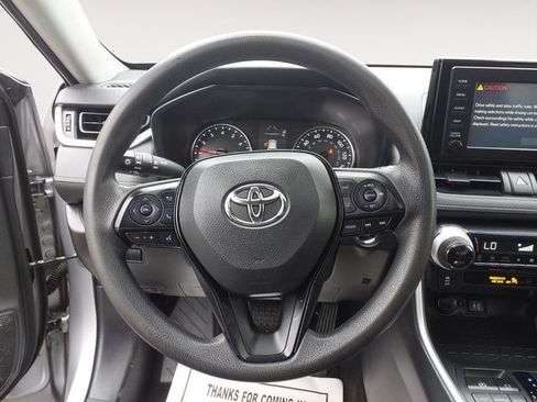 Used 2019 Toyota RAV4 XLE AWD/4WD image 13