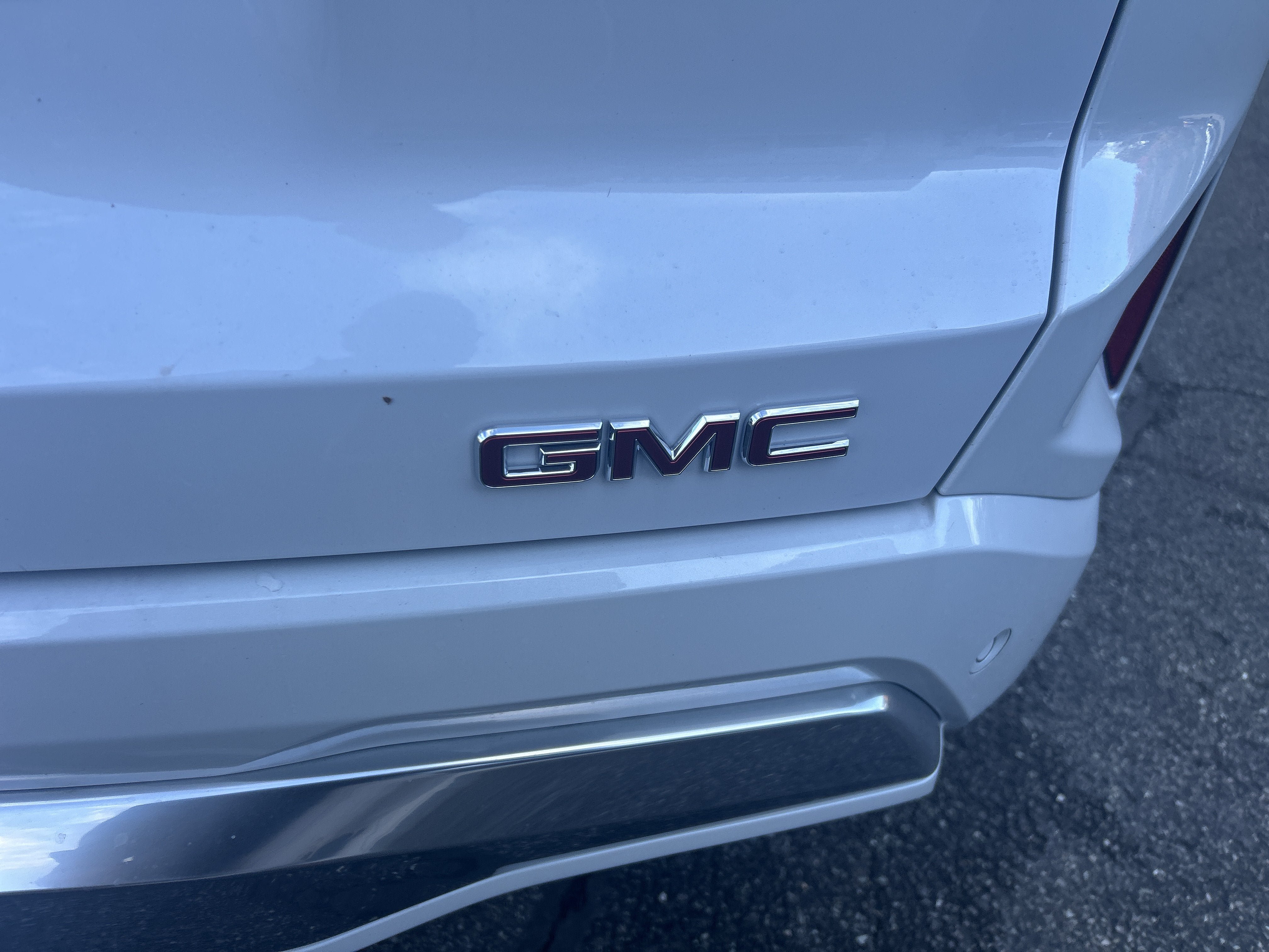 New 2027 GMC Terrain Denali w/ LPO, Floor Liner Package AWD/4WD image 8