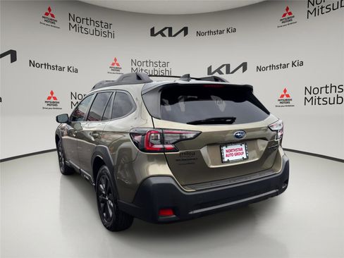 Used 2023 Subaru Outback Onyx Edition XT image 2