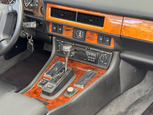 Used 1995 Jaguar XJS 4.0 Convertible RWD image 33