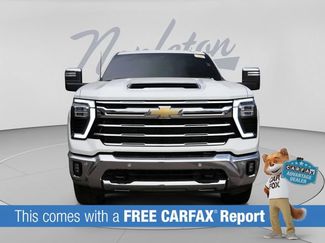 Used 2025 Chevrolet Silverado 2500 LTZ w/ LTZ Premium Package AWD/4WD video 2