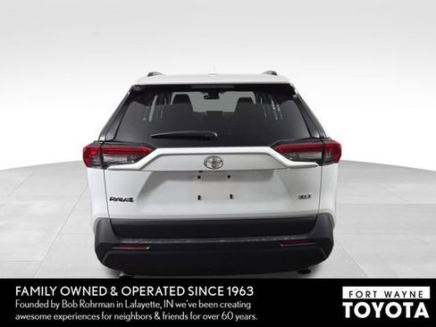 Used 2025 Toyota RAV4 XLE image 8