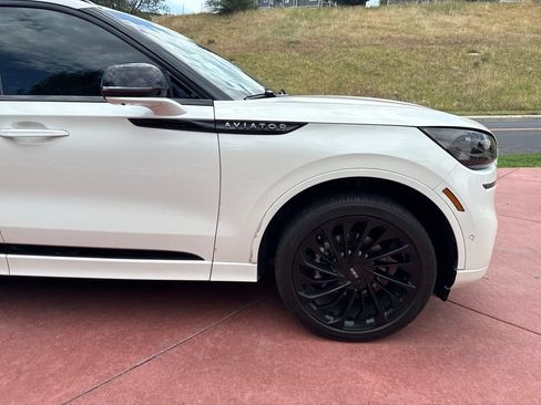 Certified 2023 Lincoln Aviator Reserve w/ Equipment Group 201A AWD/4WD image 35