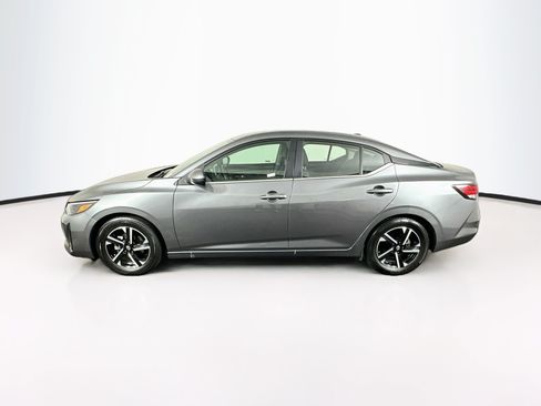 Used 2025 Nissan Sentra SV FWD image 4