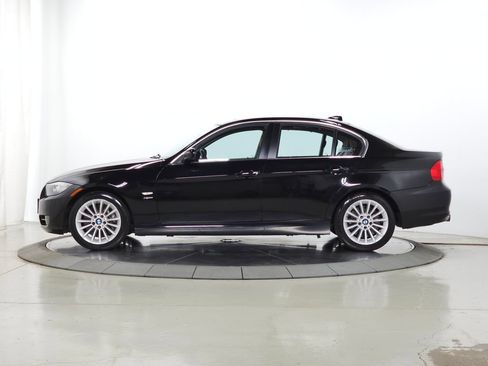 Used 2011 BMW 335i xDrive Sedan AWD/4WD image 4