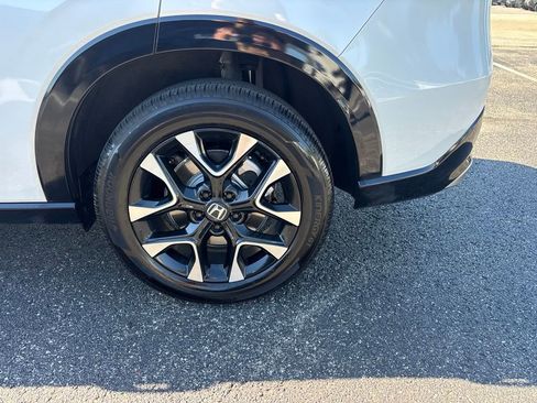 Used 2026 Honda HR-V EX-L image 11