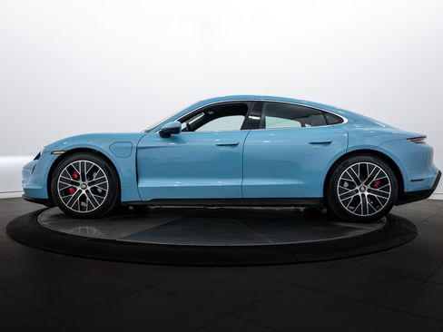 Certified 2023 Porsche Taycan 4S image 2