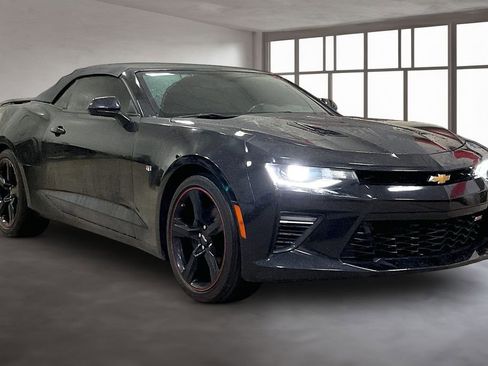 Used 2017 Chevrolet Camaro SS image 10