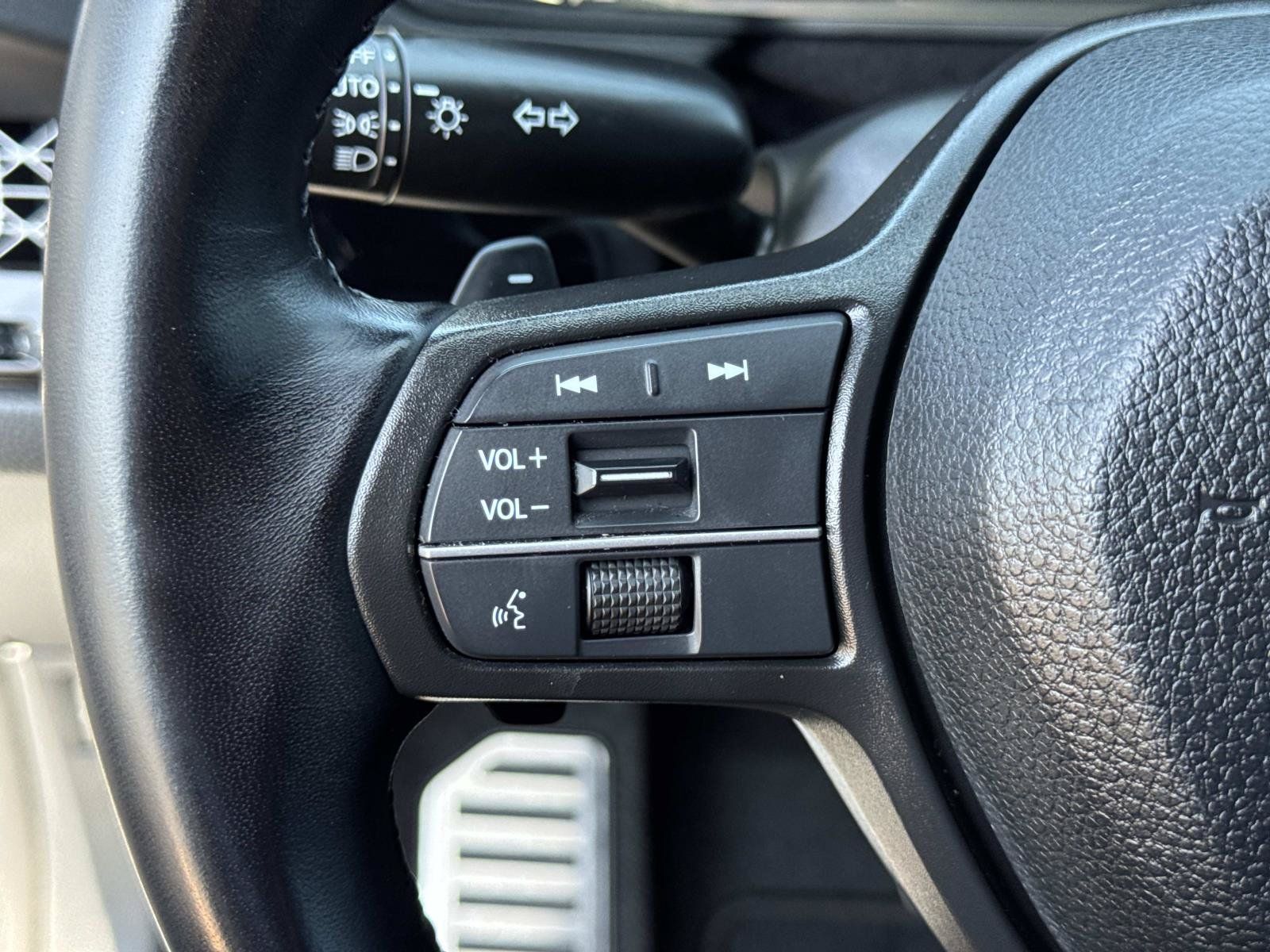 Used 2024 Honda Accord Sport image 11