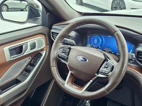 Used 2022 Ford Explorer King Ranch w/ Premium Technology Package AWD/4WD image 35