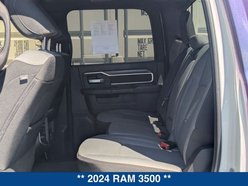 Used 2024 RAM 3500 Big Horn AWD/4WD image 16