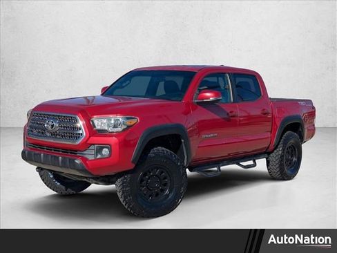 Used 2016 Toyota Tacoma TRD Off-Road image 1