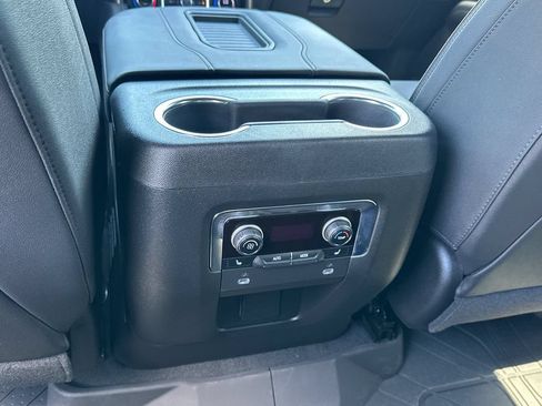 Used 2023 Chevrolet Tahoe High Country AWD/4WD image 17
