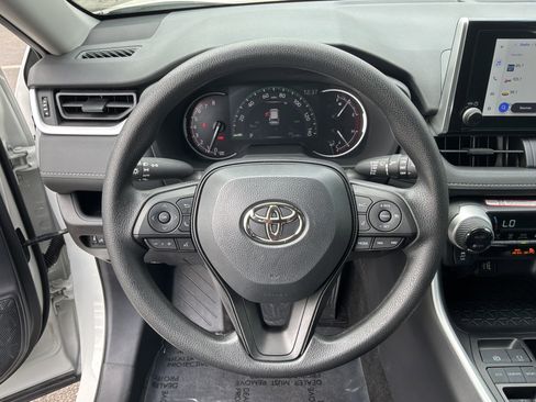 Used 2025 Toyota RAV4 XLE w/ Convenience Package image 19
