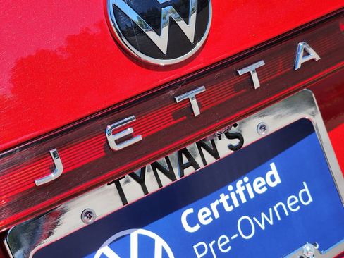 Certified 2025 Volkswagen Jetta Sport FWD image 9